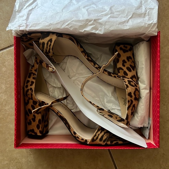 Kelly & Katie Hailee Leopard Heels - Picture 2 of 9